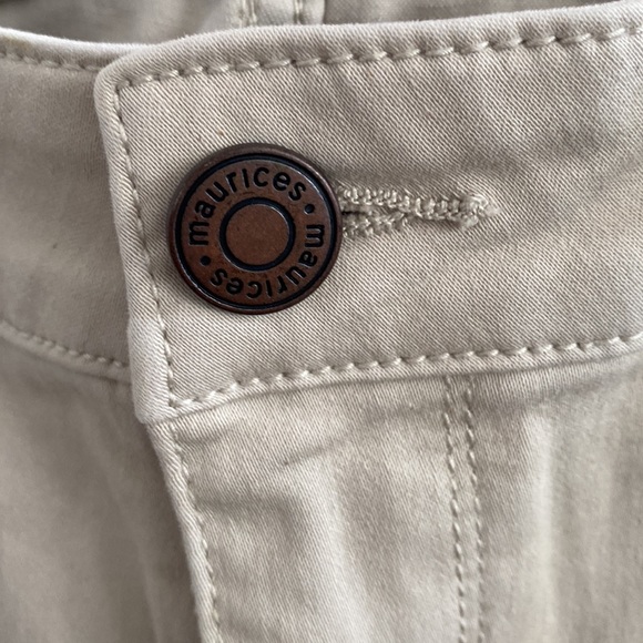 Maurices light colored khaki pants NWOT - Picture 3 of 7